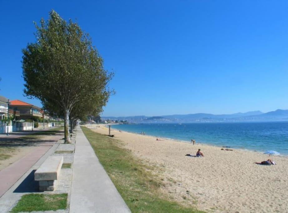 Atico En La Playa De Cangas Bagian luar foto